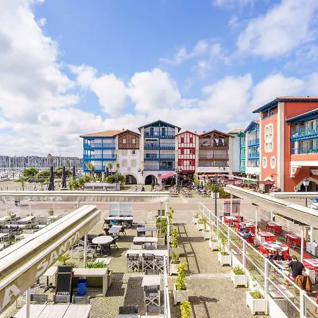 Appartement Lumineux Au Port De Plaisance, A 200m De La Avec Parking Et Commerces A Proximite - Fr-1-2-425 Hendaye